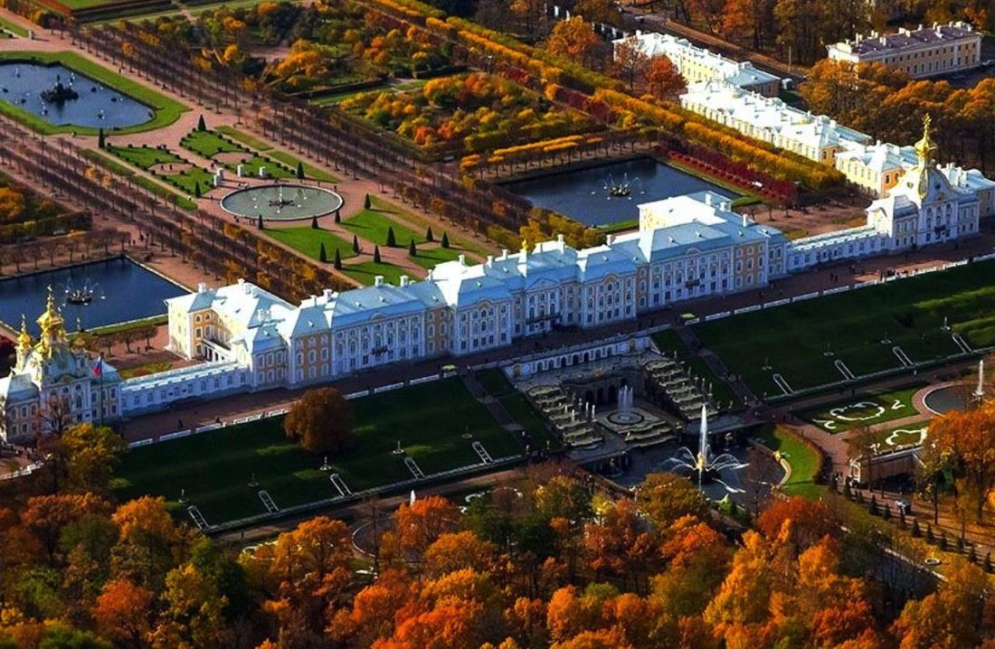 Большой Петергофский дворец